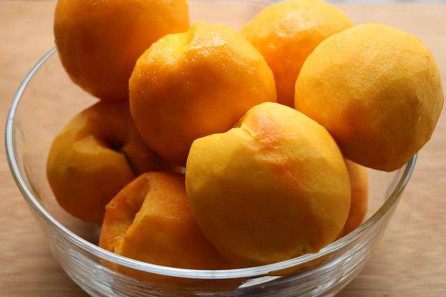 黄桃罐头别再买了 自己在家做好吃无添加 放1个月也不坏!‘ag亚娱官网’(图11)
黄桃罐头别再买了 自己在家做好吃无添加 放1个月也不坏!‘ag亚娱官网’(图11)