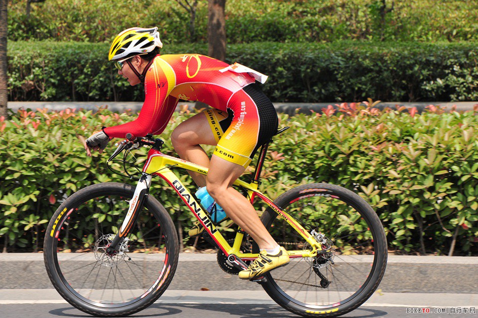 “AG亚娱集团官方”第五百七十九章 控元化烟术(图4) AG亚娱集团官方