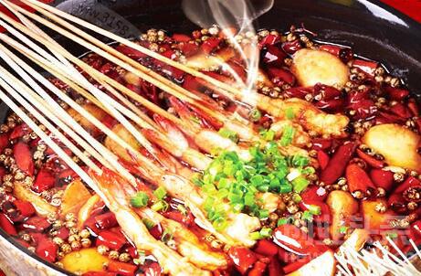 “AG亚娱集团官方”盘后机构策略:短期调整不需要惊慌 中长期上涨趋势仍没改变(图1) AG亚娱集团官方