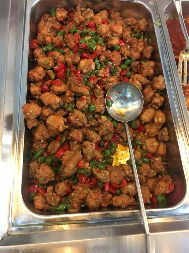 胡可感动收小儿子项链礼物 小鱼儿却说要送女同学【ag亚娱官网】(图2) AG亚娱集团官方