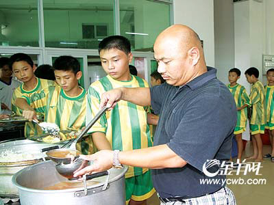 政策红利是否能助推保险门店逆袭?|AG亚娱集团(图1) AG亚娱集团