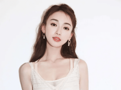 AG亚娱集团|
李沁30岁我信 谭松韵30岁我信 吴谨言30岁我也信 但她我不信!(图7) AG亚娱集团|
李沁30岁我信 谭松韵30岁我信 吴谨言30岁我也信 但她我不信!(图7)