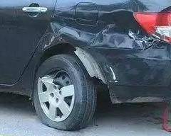 车停路边被撞是先报警还是先报保险?如果搞错 一分车险都拿不到-AG亚娱集团(图2)
车停路边被撞是先报警还是先报保险?如果搞错 一分车险都拿不到-AG亚娱集团(图2)